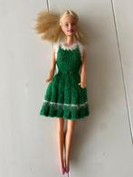 Barbie met originele jurk uit 1966, Ophalen of Verzenden, Zo goed als nieuw, Kleertjes