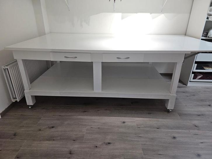 Opmaat gemaakt werk tafel heel mooi en kwaliteit, Huis en Inrichting, Tafels | Sidetables, Zo goed als nieuw, 25 tot 50 cm, 200 cm of meer