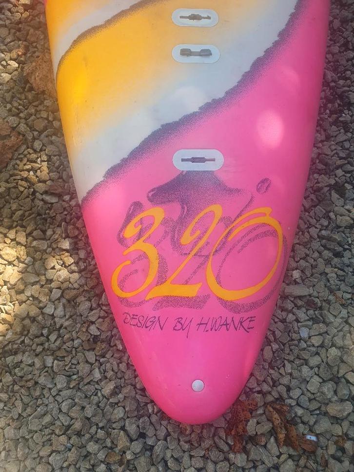 Klepper 320 surfplank compleet met 2 zeilen, Watersport en Boten, Windsurfen, Zo goed als nieuw, Plank, 300 cm of meer, Met vin(nen)