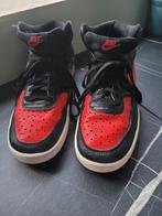 Nike Air Jordan zwart-rood, Ophalen, Zo goed als nieuw, Schoenen