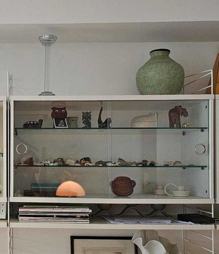 Nisse String vitrine display - nieuw in doos, Huis en Inrichting, Kasten | Overige, Nieuw, Ophalen