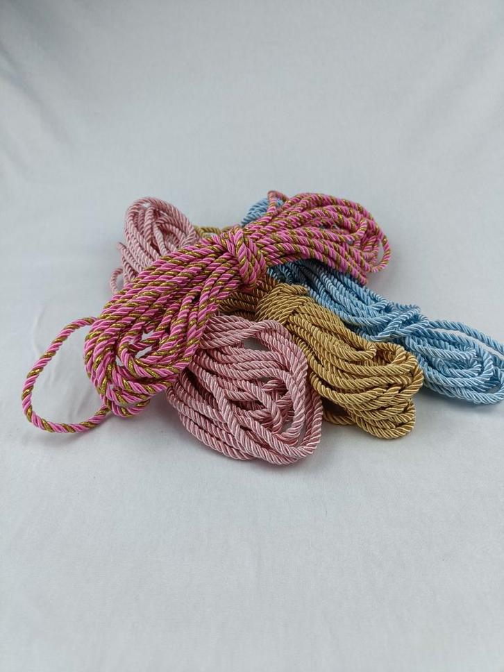 Restpartij Twisted koord - 5mm, 25+ Meter, Hobby en Vrije tijd, Kralen en Sieraden maken, Nieuw, Ophalen of Verzenden