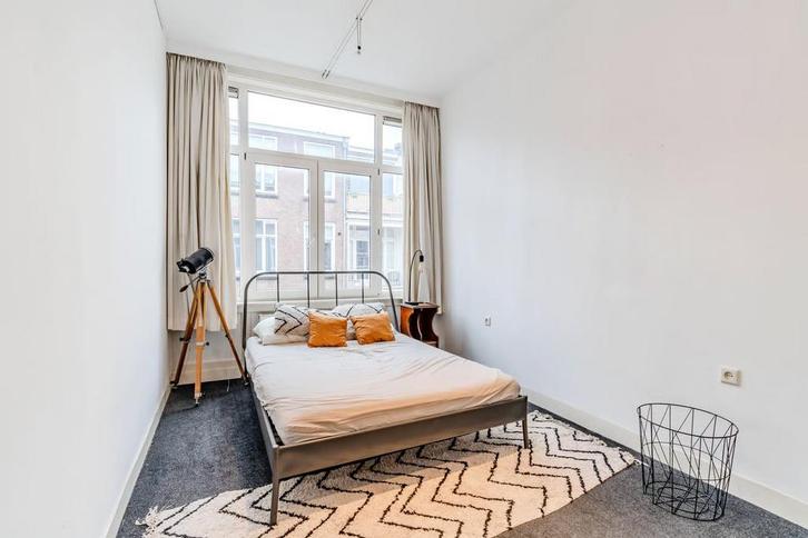 Stalen Bedframe met lattenbodems Ikea 140x200 cm, Huis en Inrichting, Slaapkamer | Bedden, Zo goed als nieuw, Tweepersoons, 140 cm