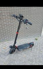 Snelle elektrische step iScooter IX4 in nette staat, Fietsen en Brommers, Steps, Ophalen, Zo goed als nieuw, Elektrische step (E-scooter)