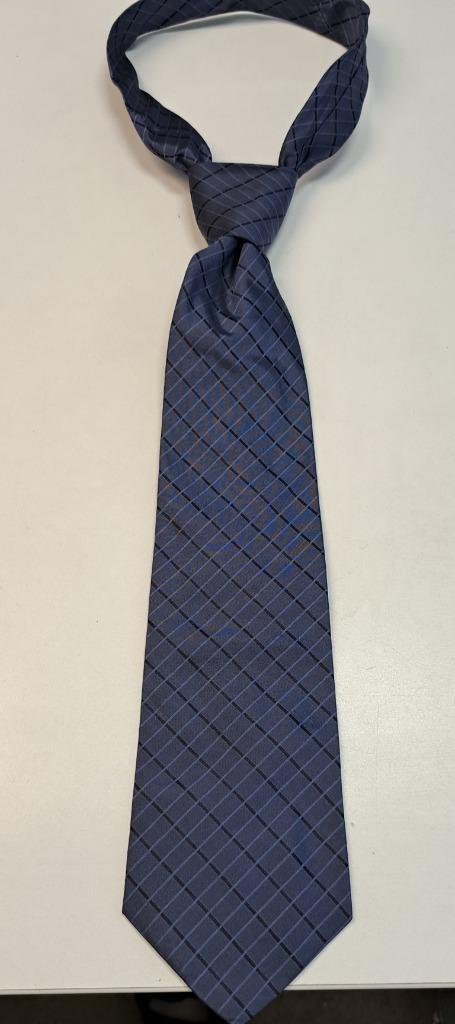 DKNY blauw zwart geruiten metallic stropdas 100% zijde 41872, Kleding | Heren, Stropdassen, Zo goed als nieuw, Met patroon, Blauw