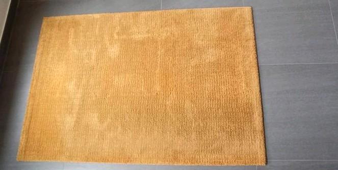 Net Ikea Langsted vloerkleed, laagpolig, oker geel, rookvrij, Huis en Inrichting, Stoffering | Tapijten en Kleden, Zo goed als nieuw