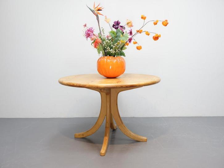 Vintage eettafel | Rond model | Grenenhout, Huis en Inrichting, Tafels | Eettafels, Gebruikt, 100 tot 150 cm, 100 tot 150 cm, Vier personen