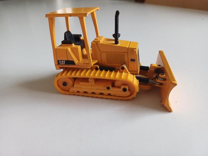 joal Gele Caterpillar bulldozer model. Schaal 1:50., Hobby en Vrije tijd, Modelauto's | 1:50, Gebruikt, Overige typen, Overige merken
