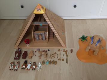 Pyramide van Playmobil beschikbaar voor biedingen