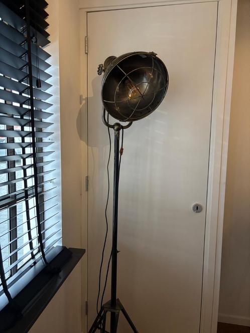 BePureHome Spotlight Vloerlamp, Huis en Inrichting, Lampen | Vloerlampen, Zo goed als nieuw, 150 tot 200 cm, Metaal, Ophalen