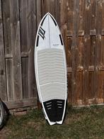 Naish Fish 2024  5'5"  kite surfboard, Watersport en Boten, Kitesurfen, Directional, Ophalen, Zo goed als nieuw, Kiteboard