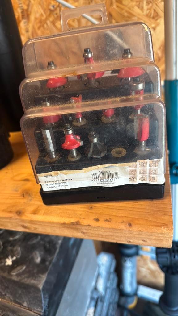 Houtfrezen set 60 mm – compleet met opbergstandaard, Doe-het-zelf en Verbouw, Gereedschap | Freesmachines, Zo goed als nieuw, Elektrisch