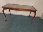 Antieke tafel met glas ingelegd, Ophalen