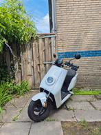 Nette NIU Elektrische Scooter - Geel Kenteken, Ophalen, Gebruikt, Elektrisch, Overige merken