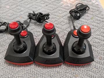 Suzo The Arcade Joystick 2 button beschikbaar voor biedingen