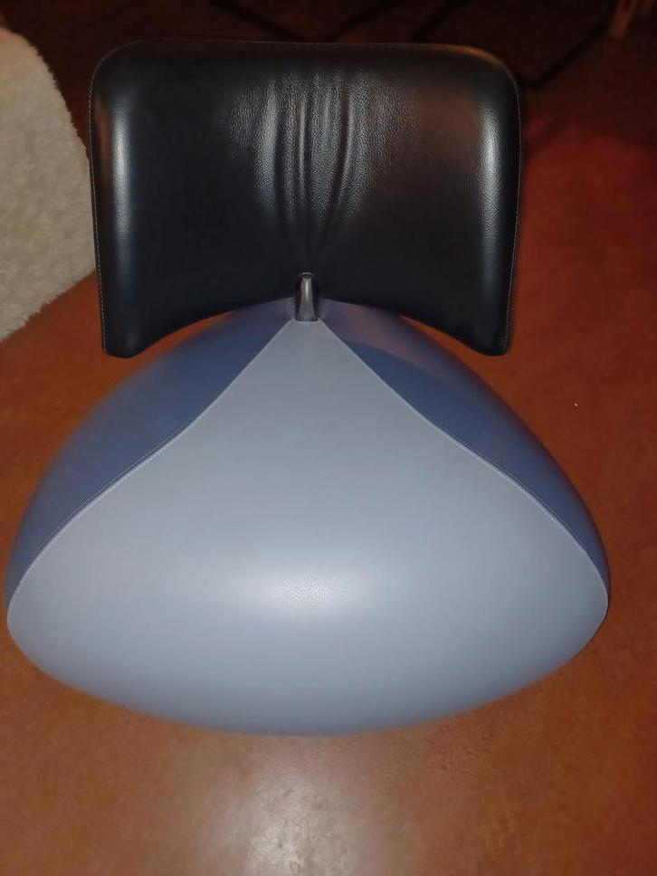 Leolux Pallone Fauteuil - Designicoon, Antiek en Kunst, Antiek | Meubels | Stoelen en Banken, Ophalen