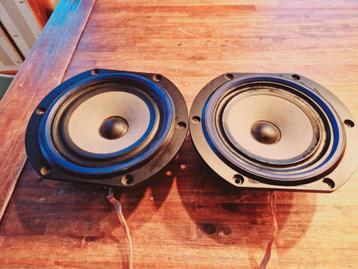  B&W speakers  Bass BZ 200