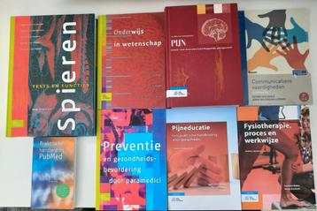 Fysiotherapie studieboeken.  beschikbaar voor biedingen