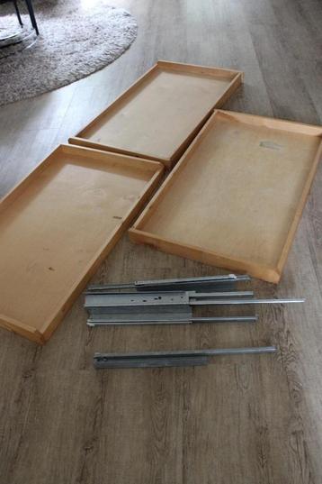 3 IKEA PAX KOMPLEMENT houten schuiflades beschikbaar voor biedingen