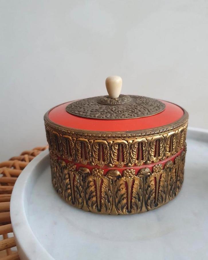 Royal Dux pot keramiek aardwerk messing koper sieradendoos, Antiek en Kunst, Antiek | Keramiek en Aardewerk, Ophalen of Verzenden