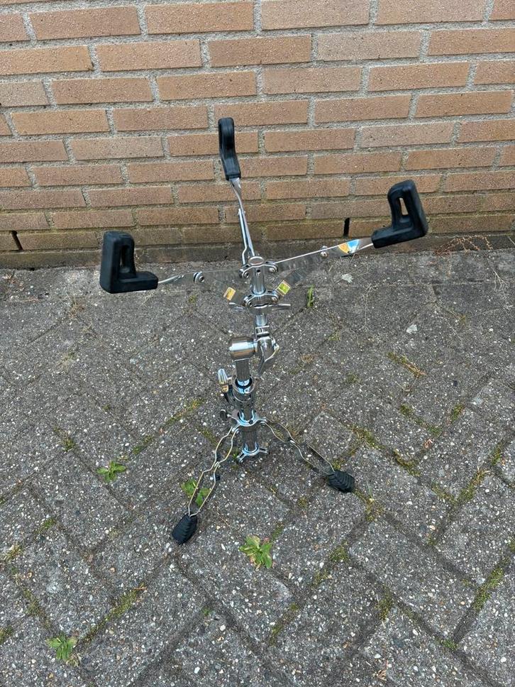 Pearl S930 snare standaard ( stand ), Muziek en Instrumenten, Instrumenten | Onderdelen, Zo goed als nieuw, Drums of Percussie