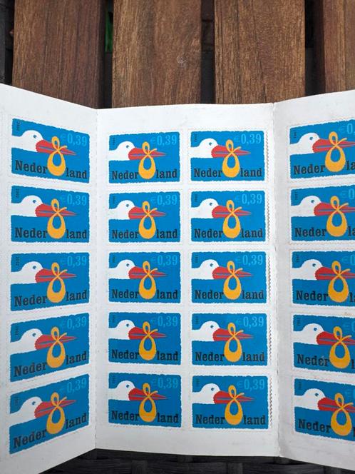 Nederlandse Postzegels 2002 - Ooievaar 33 stuks, Postzegels en Munten, Postzegels | Volle albums en Verzamelingen, Nederland, Ophalen of Verzenden