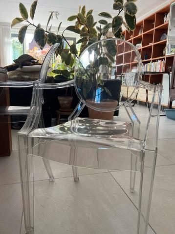 Orginele Philippe Starck stoelen Louis Ghost beschikbaar voor biedingen