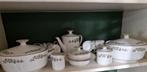 Servies bloemen, Huis en Inrichting, Ophalen, Zo goed als nieuw, Overige stijlen, Aardewerk