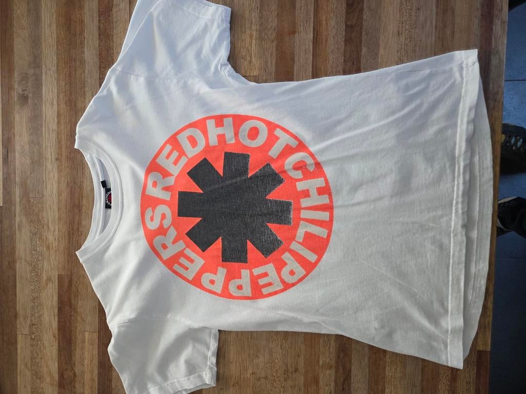 T-shirt Red Hot Chili Peppers mt. S., Ophalen of Verzenden, Zo goed als nieuw, Rood
