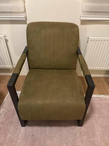 Moderne Industrieel Olijfgroene Fauteuil | Topkwaliteit beschikbaar voor biedingen