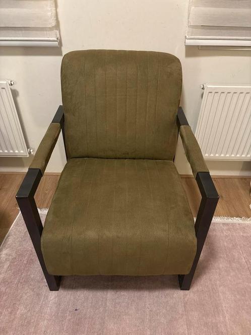 Moderne Industrieel Olijfgroene Fauteuil | Topkwaliteit, Huis en Inrichting, Fauteuils, Zo goed als nieuw, Stof, 50 tot 75 cm