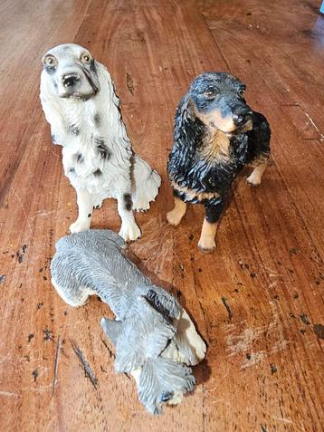 Dierenbeeldjes - Set van 3 Honden beschikbaar voor biedingen