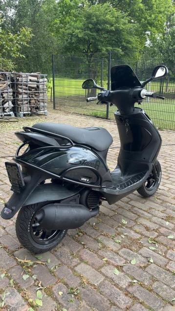 Zip 172cc brom  beschikbaar voor biedingen