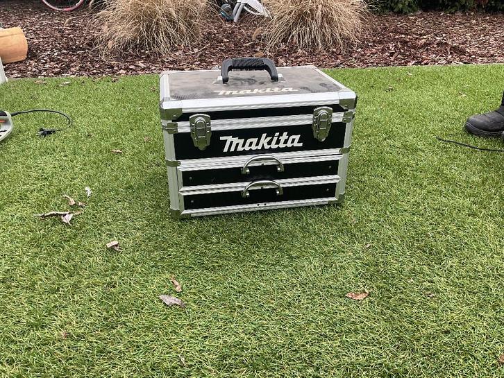 Makita accuboor/schroefmachine, Doe-het-zelf en Verbouw, Gereedschapskisten, Zo goed als nieuw, Gevuld, Ophalen