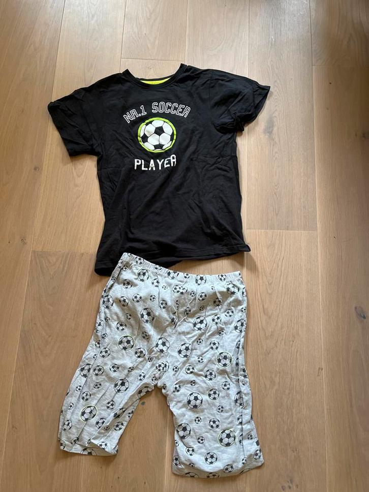 Voetbal Set Jongen pyjama Maat 170, Kinderen en Baby's, Kinderkleding | Overige, Gebruikt, Jongen, Ophalen of Verzenden