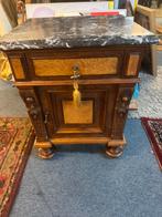 Antiek prachtig nachtkastje met marmer blad een plaatje, Ophalen