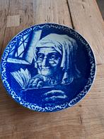 Gaaf Boch Delft Wandbord - Oude Vrouw, Antiek en Kunst, Antiek | Wandborden en Tegels, Ophalen of Verzenden