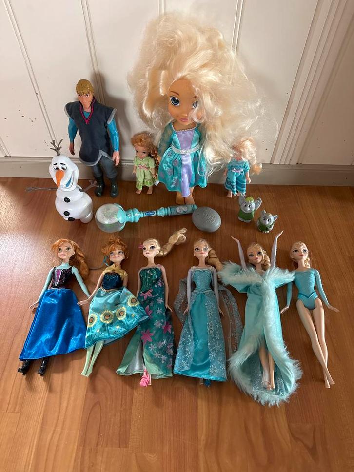 Frozen Poppen Collectie, Kinderen en Baby's, Speelgoed | Poppen, Gebruikt, Overige typen, Ophalen of Verzenden