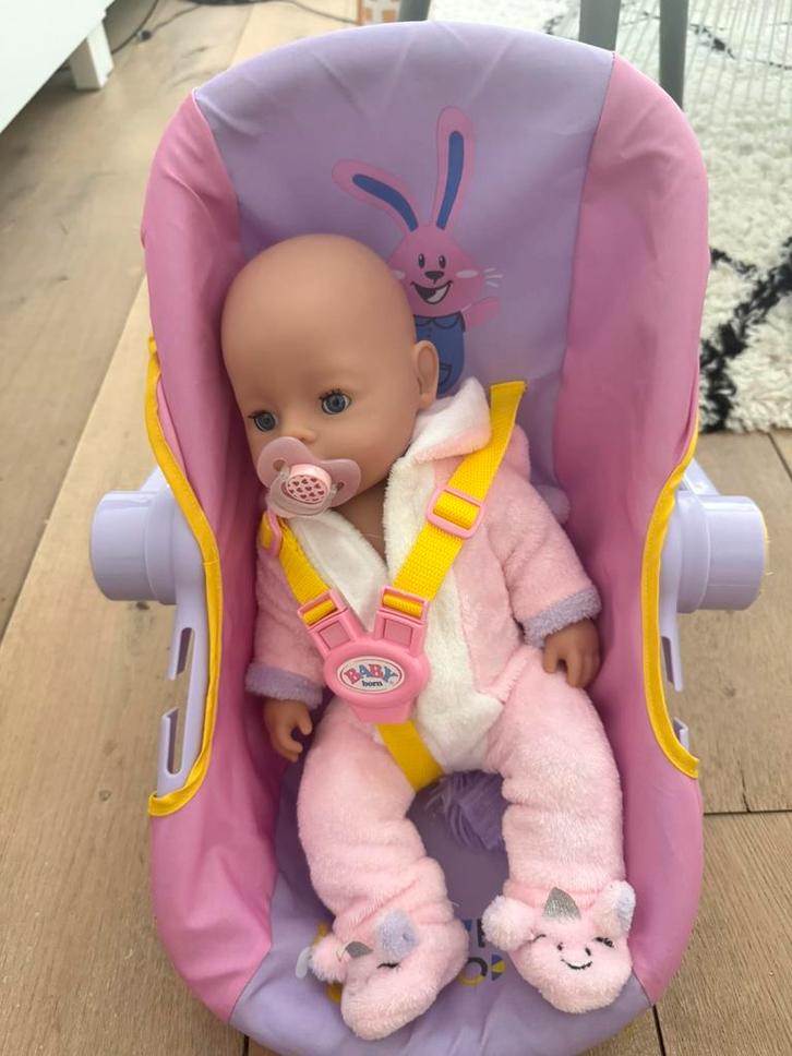 BABY born pop met veel extra’s, Kinderen en Baby's, Speelgoed | Poppen, Zo goed als nieuw, Babypop, Ophalen