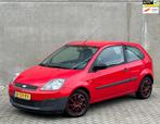 Ford Fiesta 1.3 8V 3DR 2006 Rood NAP|APK|AIRCO|ELEK.PAKKET, Auto's, 1299 cc, Gebruikt, 4 cilinders, Origineel Nederlands