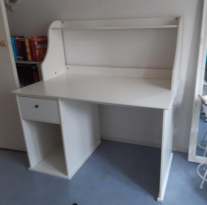 Bureau of commode, Huis en Inrichting, Bureaus, Zo goed als nieuw, Bureau, Ophalen