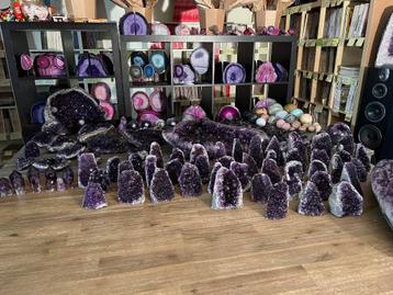 Amethist Clusters en of geodes in diverse maten en prijzen. beschikbaar voor biedingen