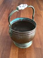 Koperen pot met hengsel en porseleinen handvat, Antiek en Kunst, Antiek | Koper en Brons, Ophalen of Verzenden, Koper