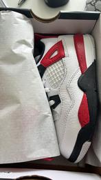 Jordan 4 red cement, Huis en Inrichting, Woonaccessoires | Kussens, Ophalen of Verzenden, Zo goed als nieuw, Rood