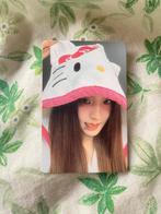 Jisoo amortage hello kitty pc photocard nieuw, Ophalen of Verzenden, Nieuw, Foto of Kaart