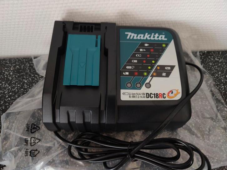#new - Makita snellader 9A, Doe-het-zelf en Verbouw, Gereedschap | Machine-onderdelen en Toebehoren, Nieuw, Ophalen of Verzenden