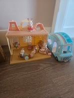 Sylvanian families huis, school en bus, Kinderen en Baby's, Speelgoed | Poppenhuizen, Ophalen, Zo goed als nieuw
