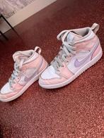 Nike jordan 34 roze lila, Kinderen en Baby's, Kinderkleding | Schoenen en Sokken, Gebruikt, Sportschoenen, Nike Jordan, Verzenden