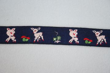 97 cm vintage band met geborduurde hertjes en bloemetjes beschikbaar voor biedingen