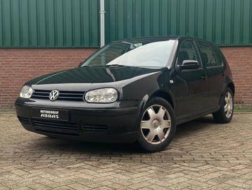 Volkswagen Golf 1.6-16V Trendline beschikbaar voor biedingen